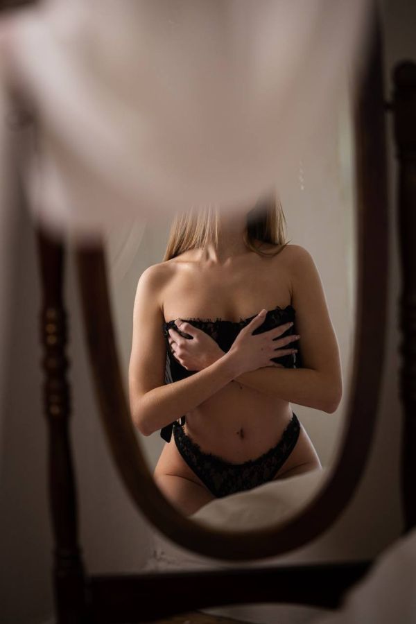 Интим-услуги — Сашенька, 22